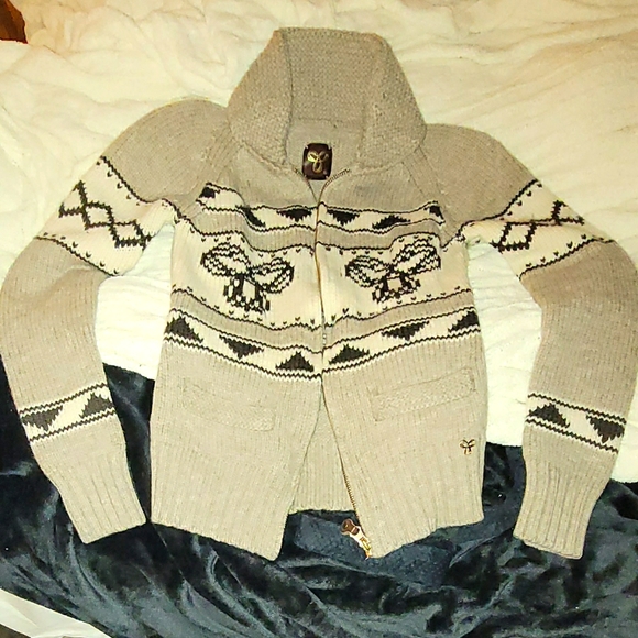 TNA Sweater (Small) - Picture 2 of 7